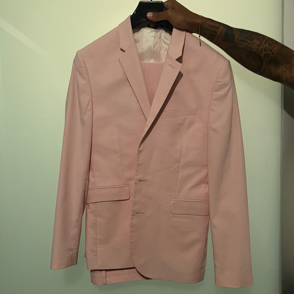 Light pink express suit, pants 30/30, suit 40